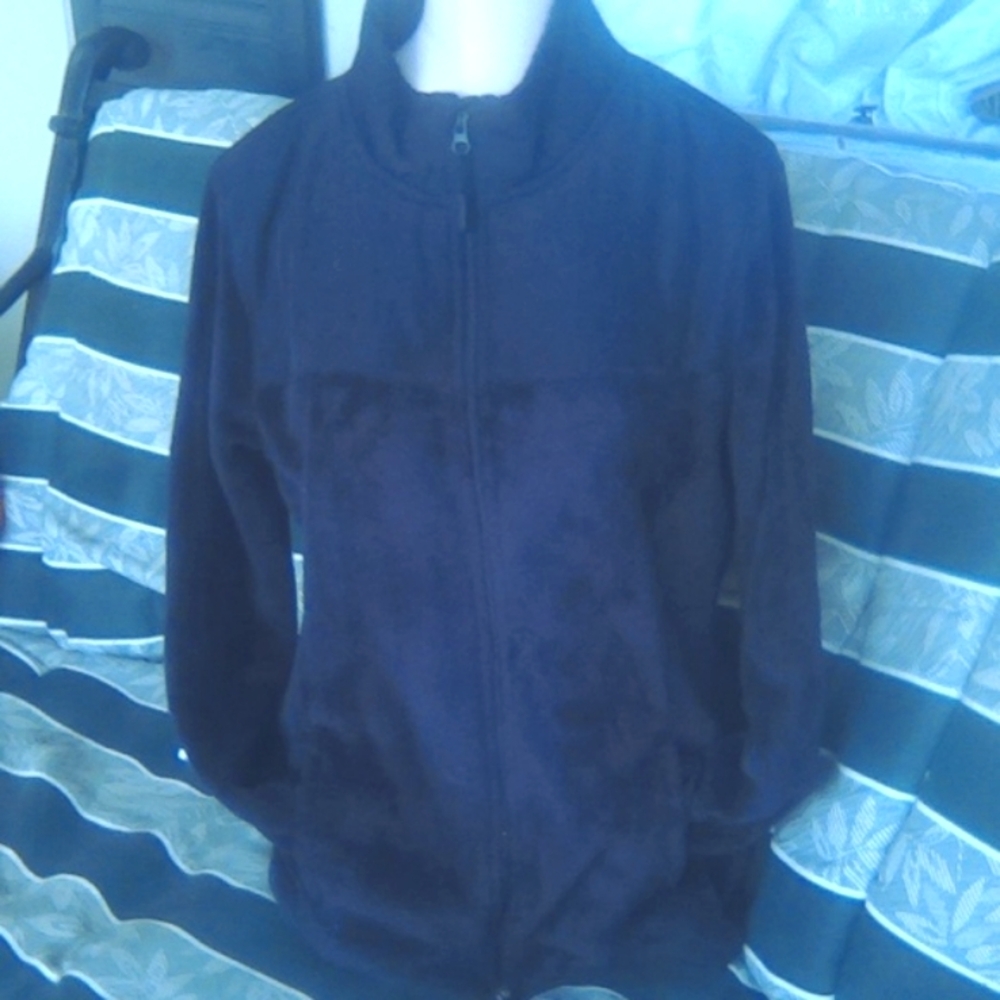 Danskin Now size 8 - 10 black fleece sports jacket.